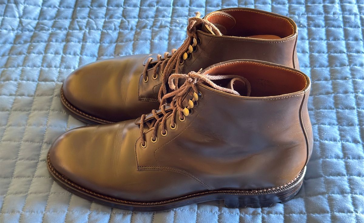 Photo by boots_4_me on October 18, 2024 of the Grant Stone Edward Boot in Horween Dark Olive Chromexcel.