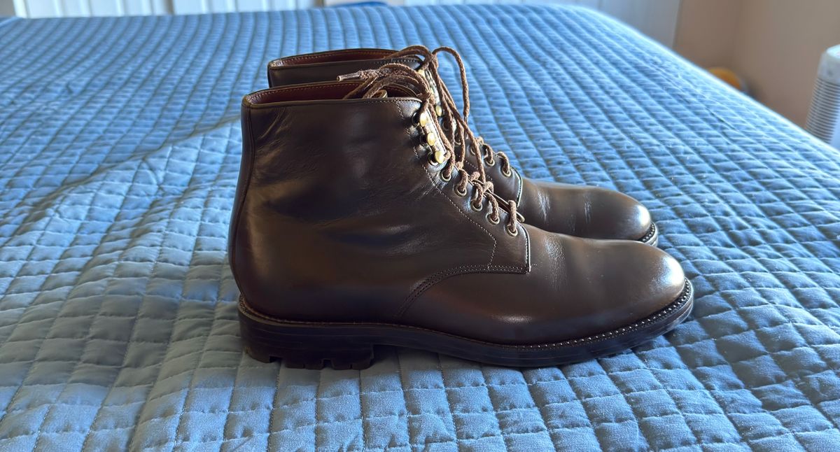 Photo by boots_4_me on October 18, 2024 of the Grant Stone Edward Boot in Horween Dark Olive Chromexcel.