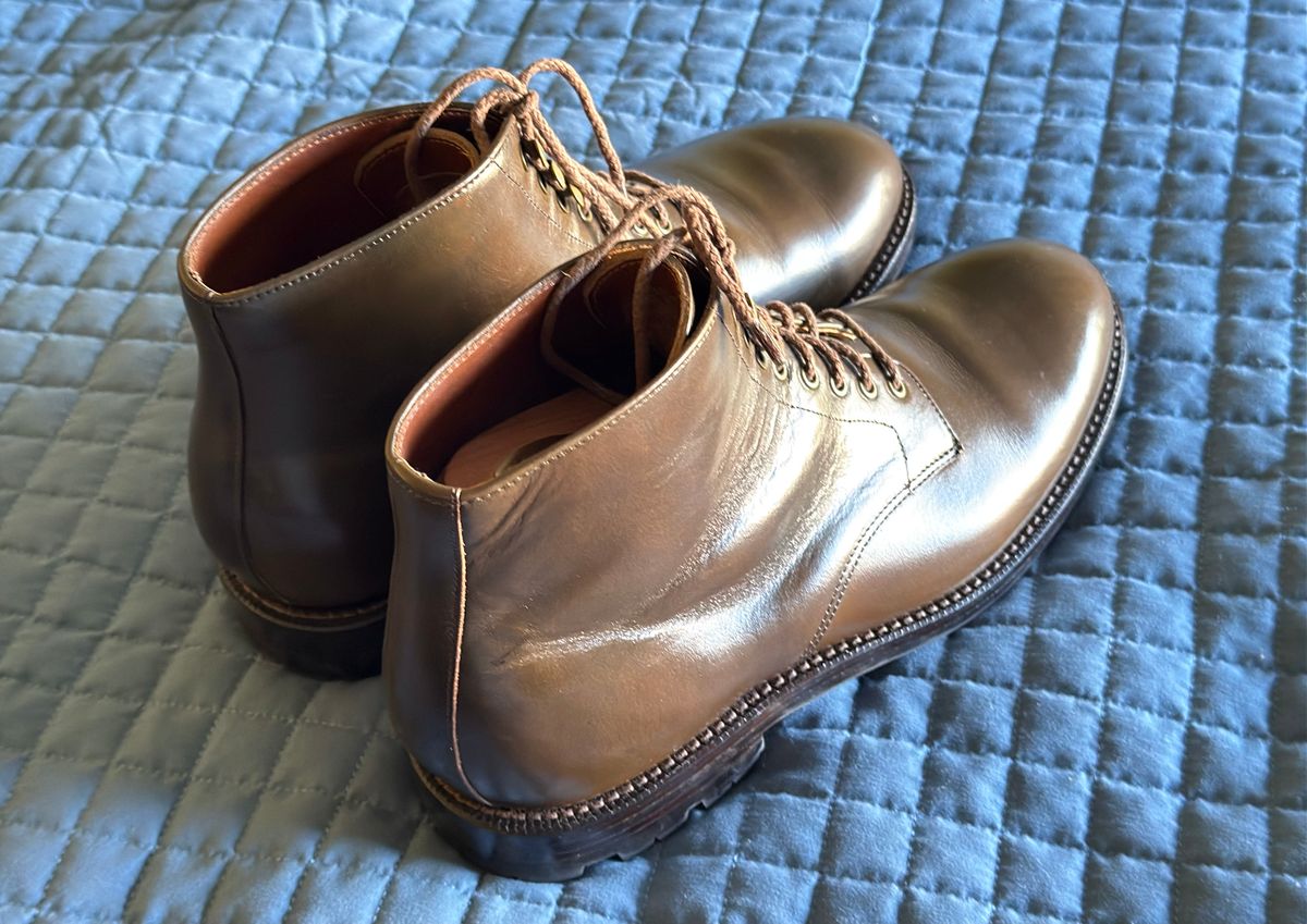 Photo by boots_4_me on October 18, 2024 of the Grant Stone Edward Boot in Horween Dark Olive Chromexcel.