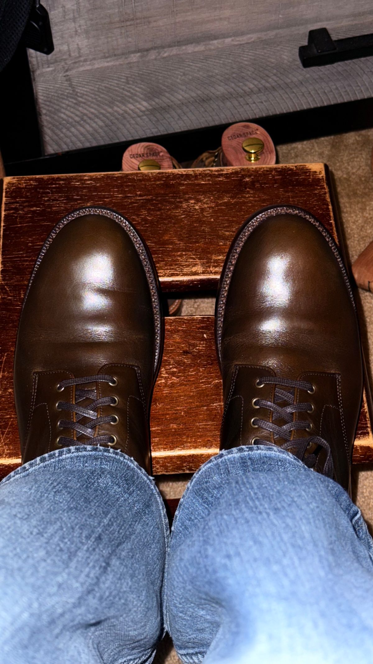 Photo by boots_4_me on October 30, 2024 of the Grant Stone Edward Boot in Horween Dark Olive Chromexcel.