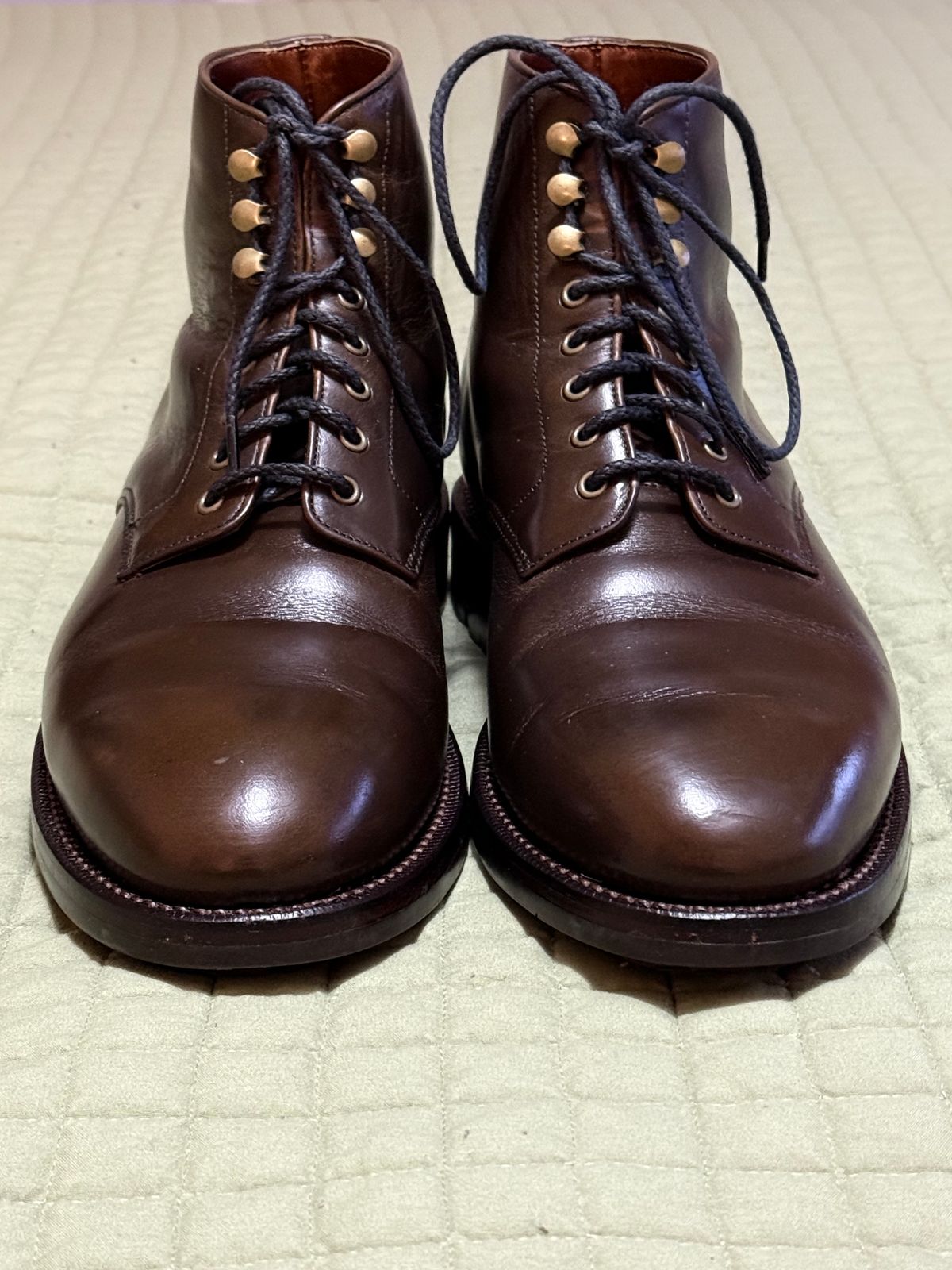 Photo by boots_4_me on April 12, 2025 of the Grant Stone Edward Boot in Horween Dark Olive Chromexcel.