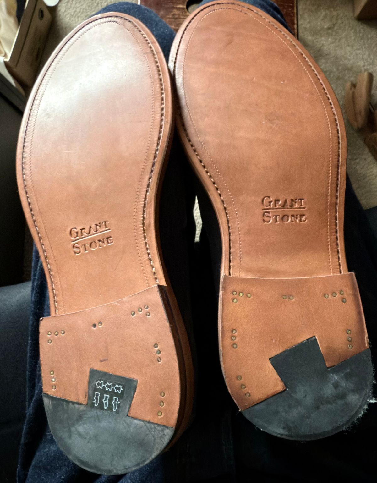 Photo by boots_4_me on June 7, 2025 of the Grant Stone Traveler Loafer in C.F. Stead Navy Janus Calf Suede.