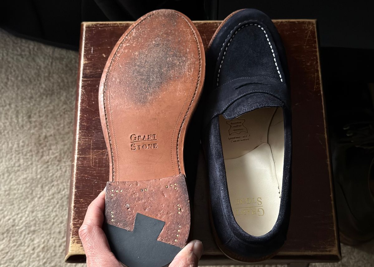 Photo by boots_4_me on June 9, 2025 of the Grant Stone Traveler Loafer in C.F. Stead Navy Janus Calf Suede.