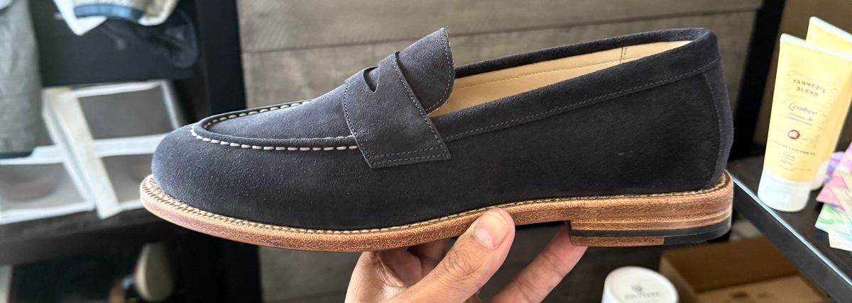 Photo by boots_4_me on June 11, 2025 of the Grant Stone Traveler Loafer in C.F. Stead Navy Janus Calf Suede.