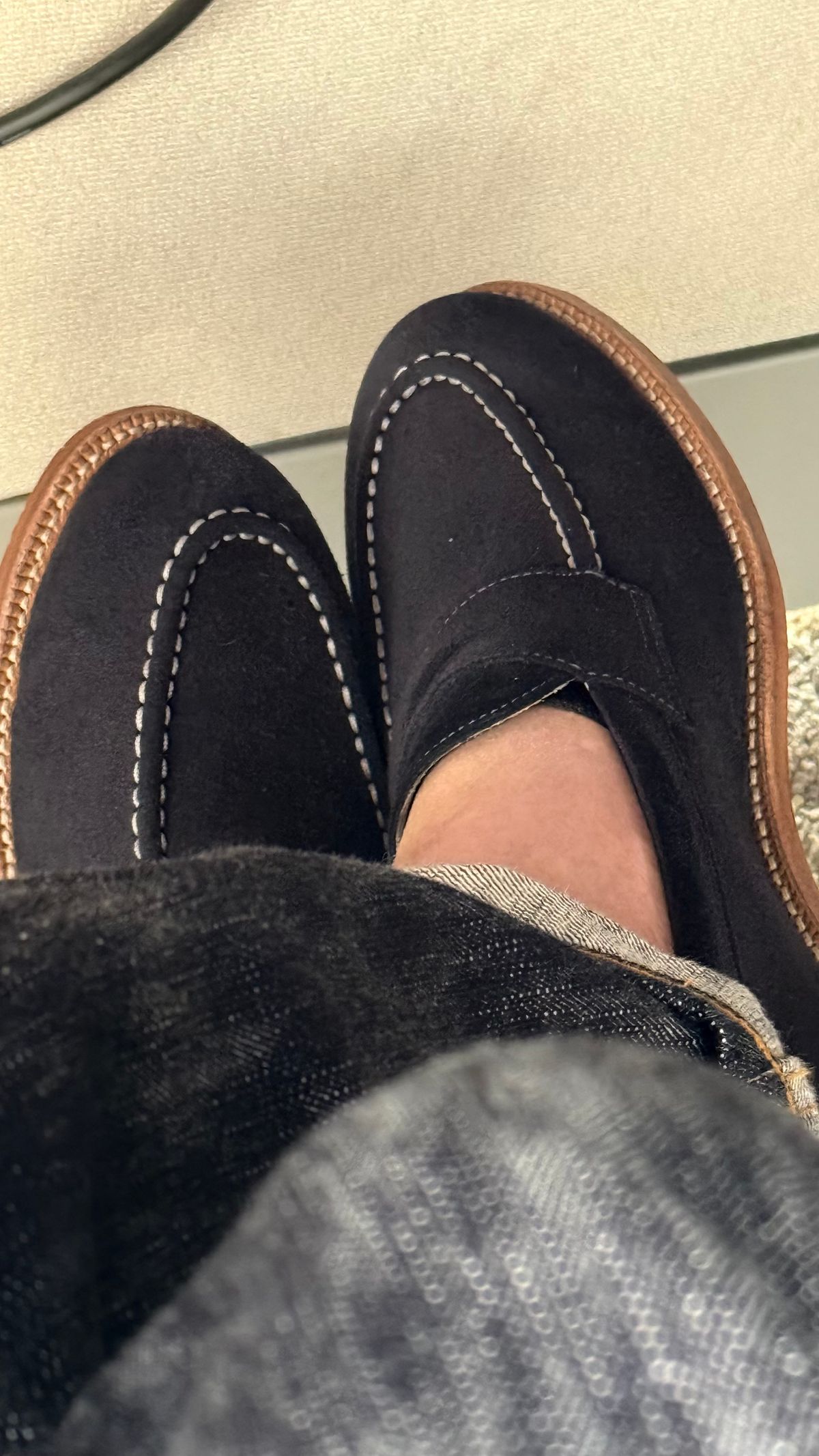 Photo by boots_4_me on July 16, 2025 of the Grant Stone Traveler Loafer in C.F. Stead Navy Janus Calf Suede.