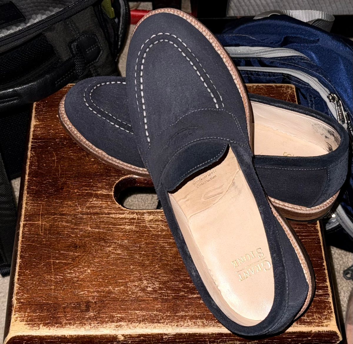 Photo by boots_4_me on August 21, 2025 of the Grant Stone Traveler Loafer in C.F. Stead Navy Janus Calf Suede.