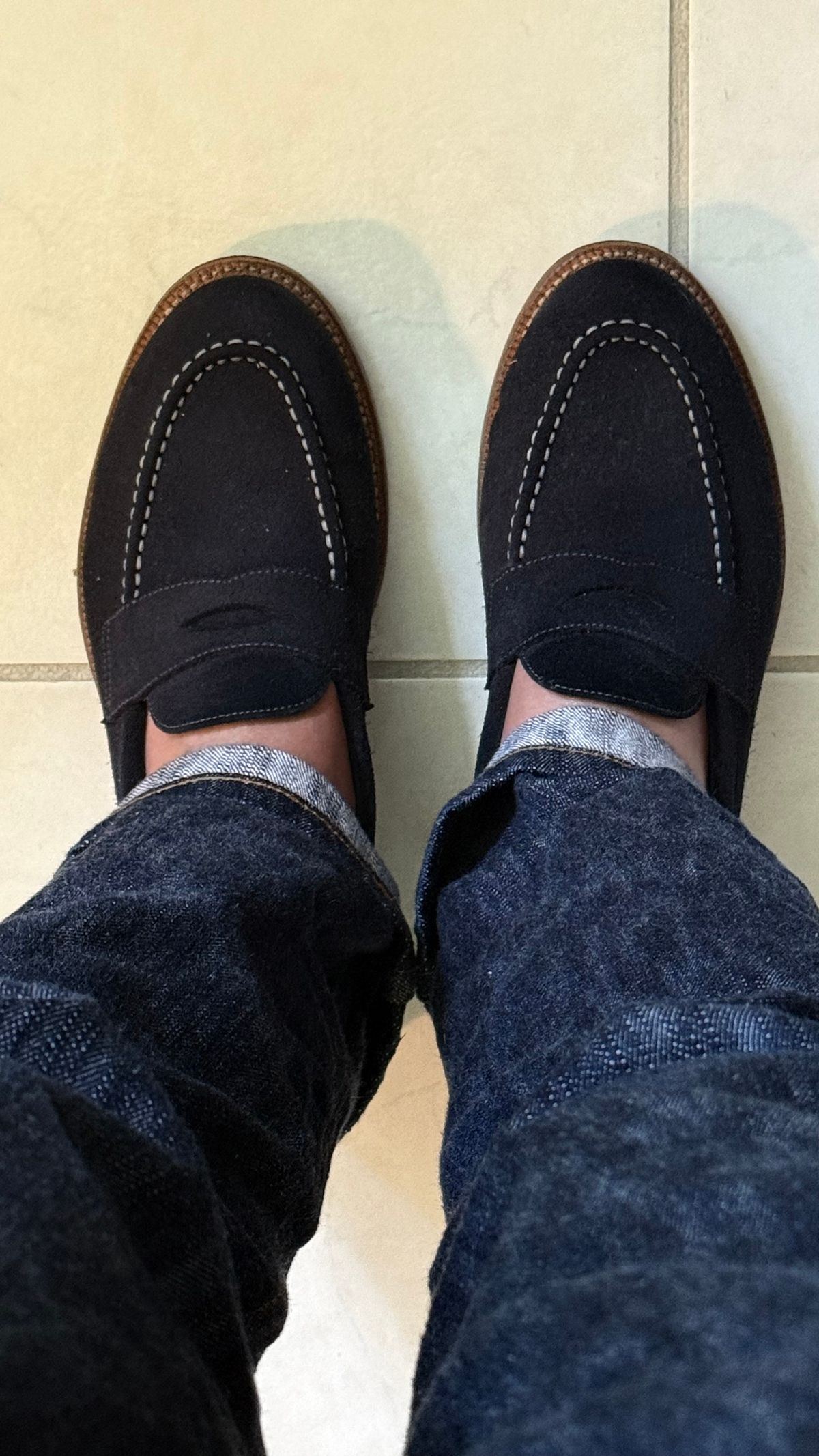 Photo by boots_4_me on August 26, 2025 of the Grant Stone Traveler Loafer in C.F. Stead Navy Janus Calf Suede.