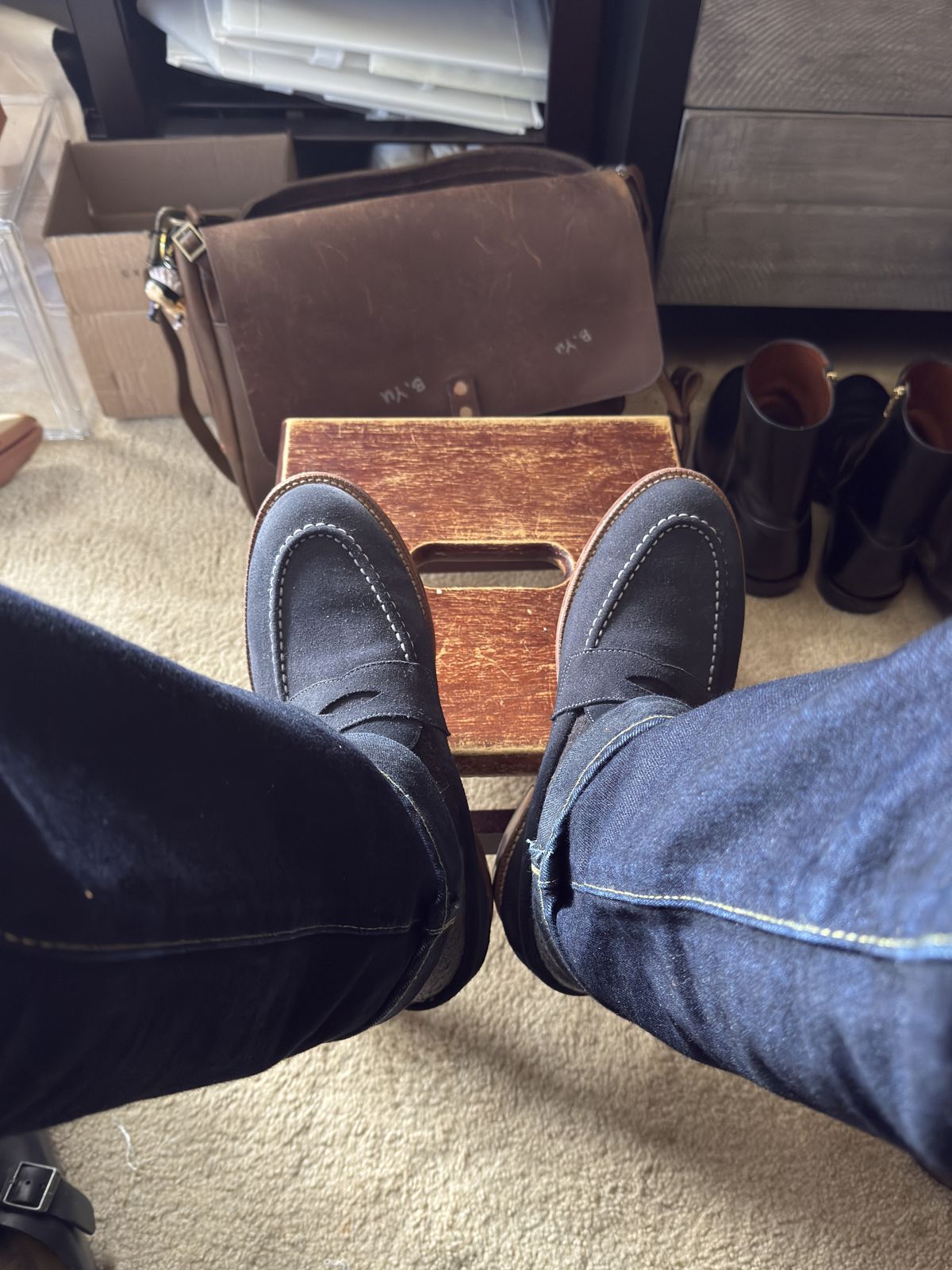 Photo by HeritageWearingPatriot on May 26, 2026 of the Grant Stone Traveler Loafer in C.F. Stead Navy Janus Calf Suede.