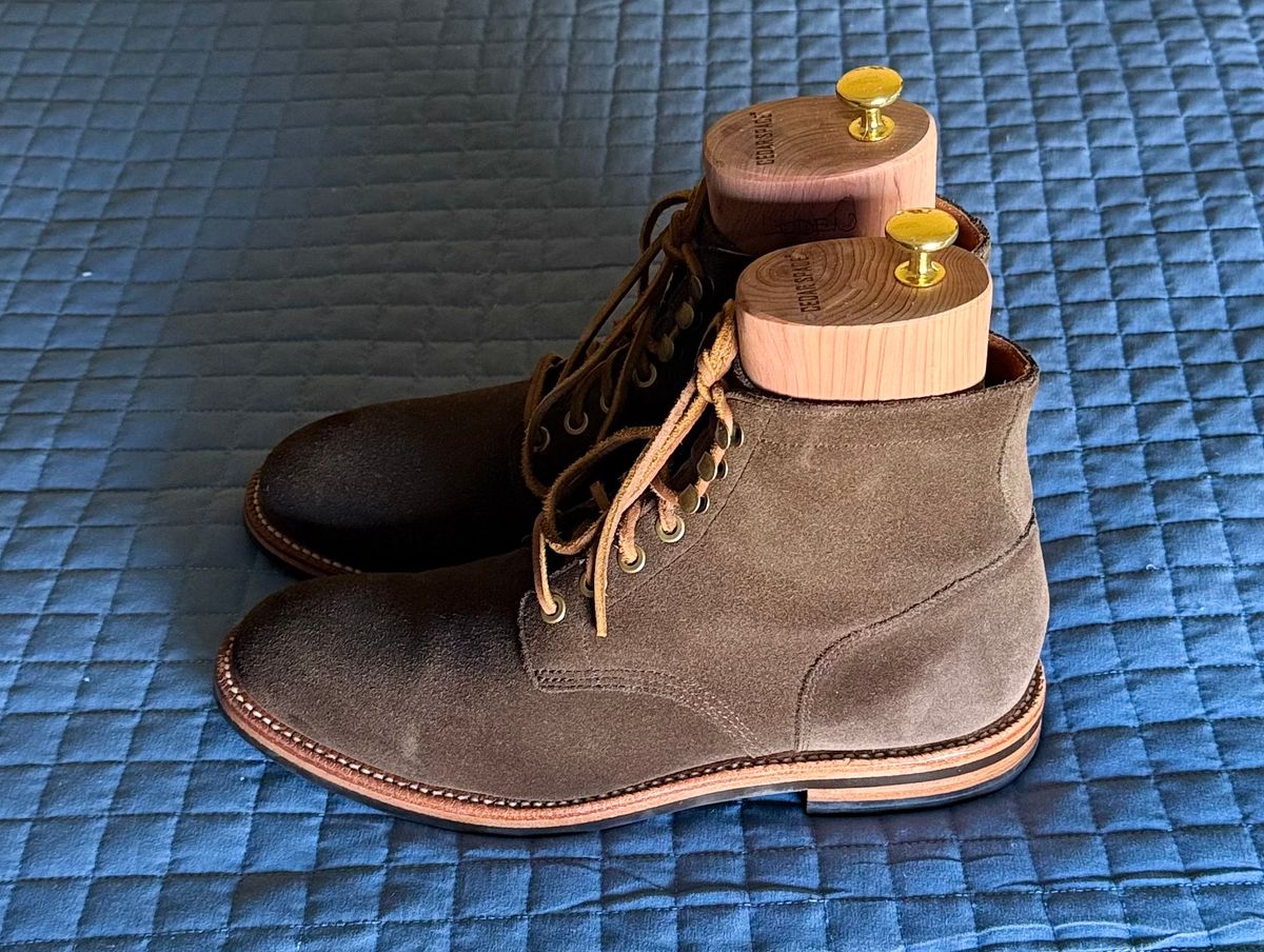 Photo by boots_4_me on October 25, 2024 of the Grant Stone Diesel Boot in C.F. Stead Loden Janus Calf Suede.