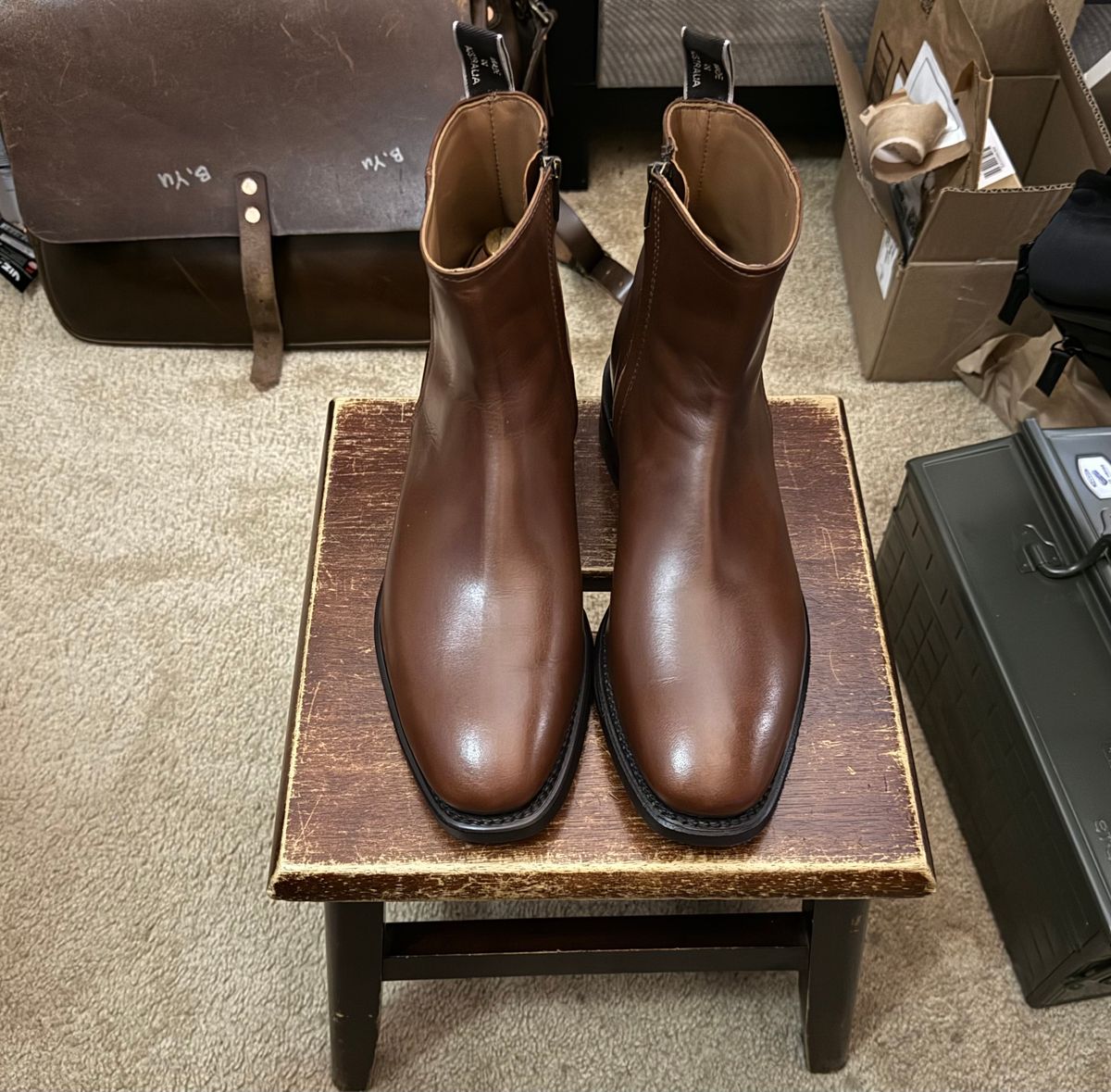 Photo by HeritageWearingPatriot on June 17, 2026 of the R.M. Williams Comfort Craftsman Side Zip Boot in Dark Tan Waxy Pull Up Leather.