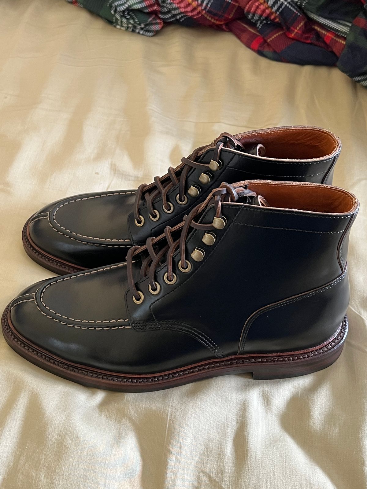 Photo by boots_4_me on July 27, 2023 of the Grant Stone Ottawa Boot in Horween Black Chromexcel.