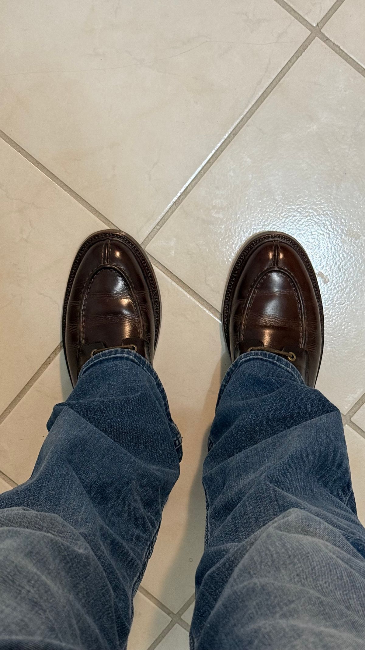 Photo by boots_4_me on January 21, 2025 of the Grant Stone Ottawa Boot in Horween Crimson Chromexcel.