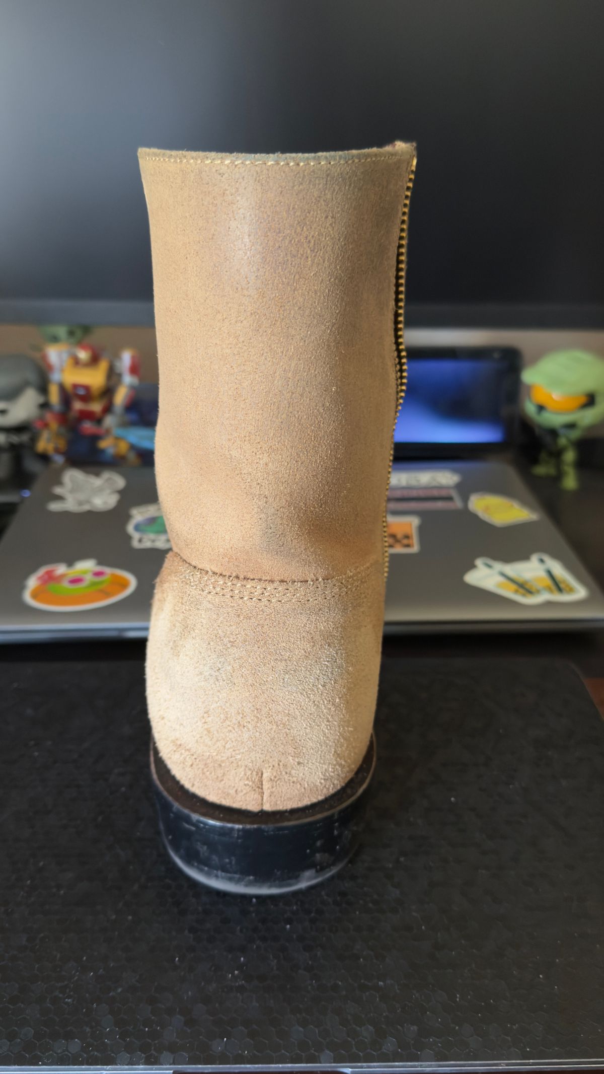 Photo by HeritageWearingPatriot on March 14, 2026 of the Grant Stone Elias in Horween Natural Chromexcel Roughout.