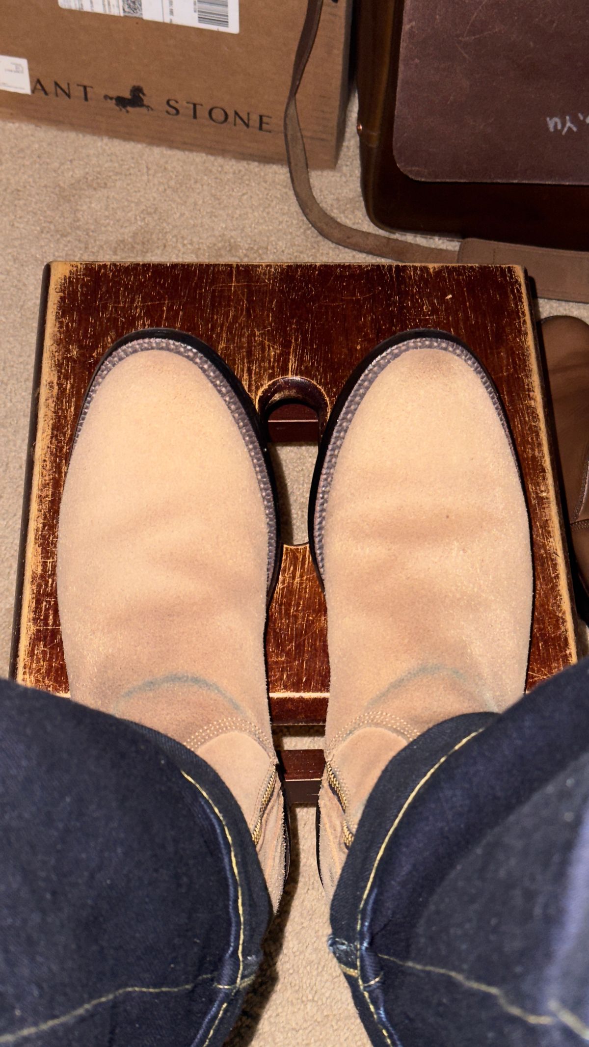 Photo by HeritageWearingPatriot on March 18, 2026 of the Grant Stone Elias in Horween Natural Chromexcel Roughout.