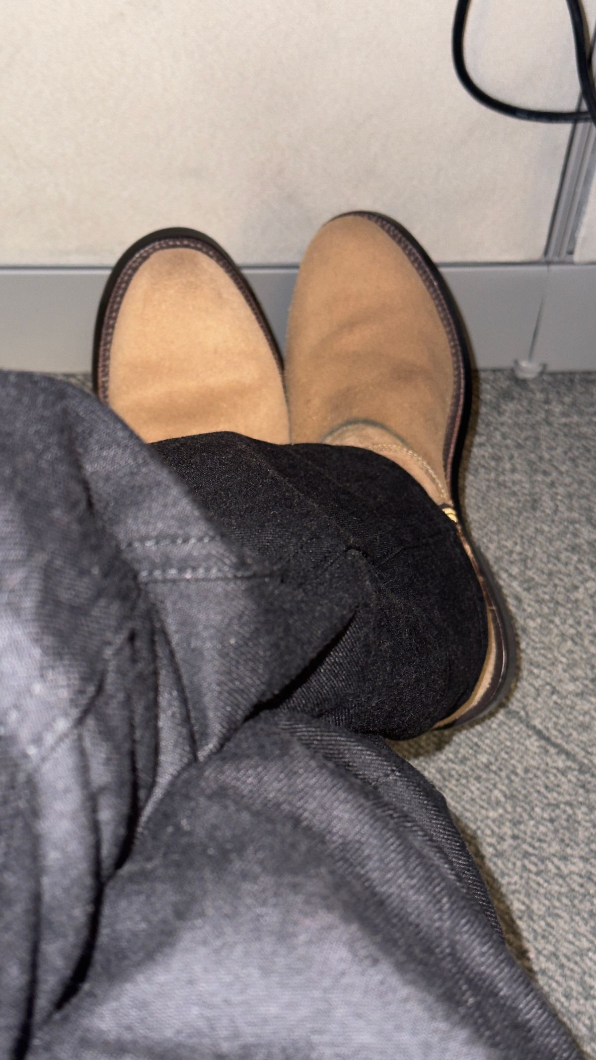 Photo by HeritageWearingPatriot on March 19, 2026 of the Grant Stone Elias in Horween Natural Chromexcel Roughout.