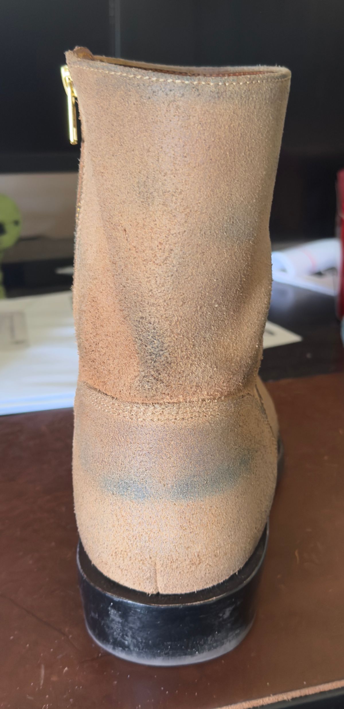 Photo by HeritageWearingPatriot on March 22, 2026 of the Grant Stone Elias in Horween Natural Chromexcel Roughout.