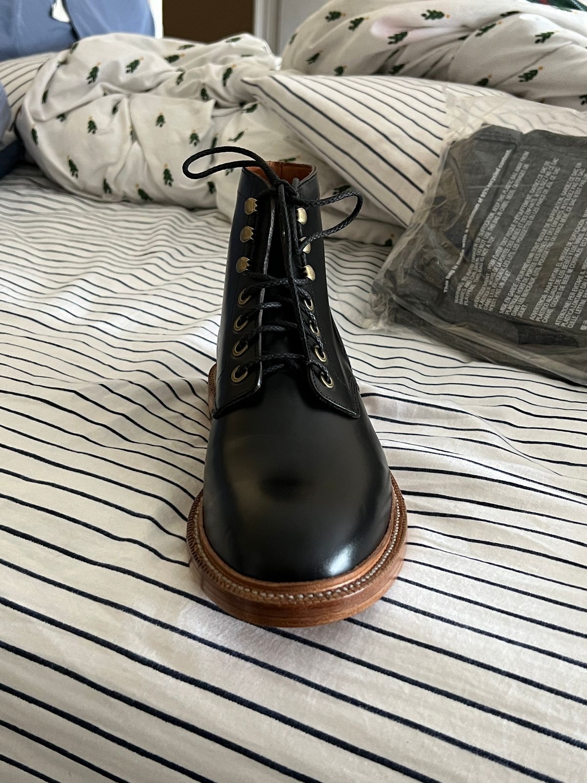 Photo by boots_4_me on May 21, 2023 of the Grant Stone Diesel Boot in Horween Black Chromexcel.