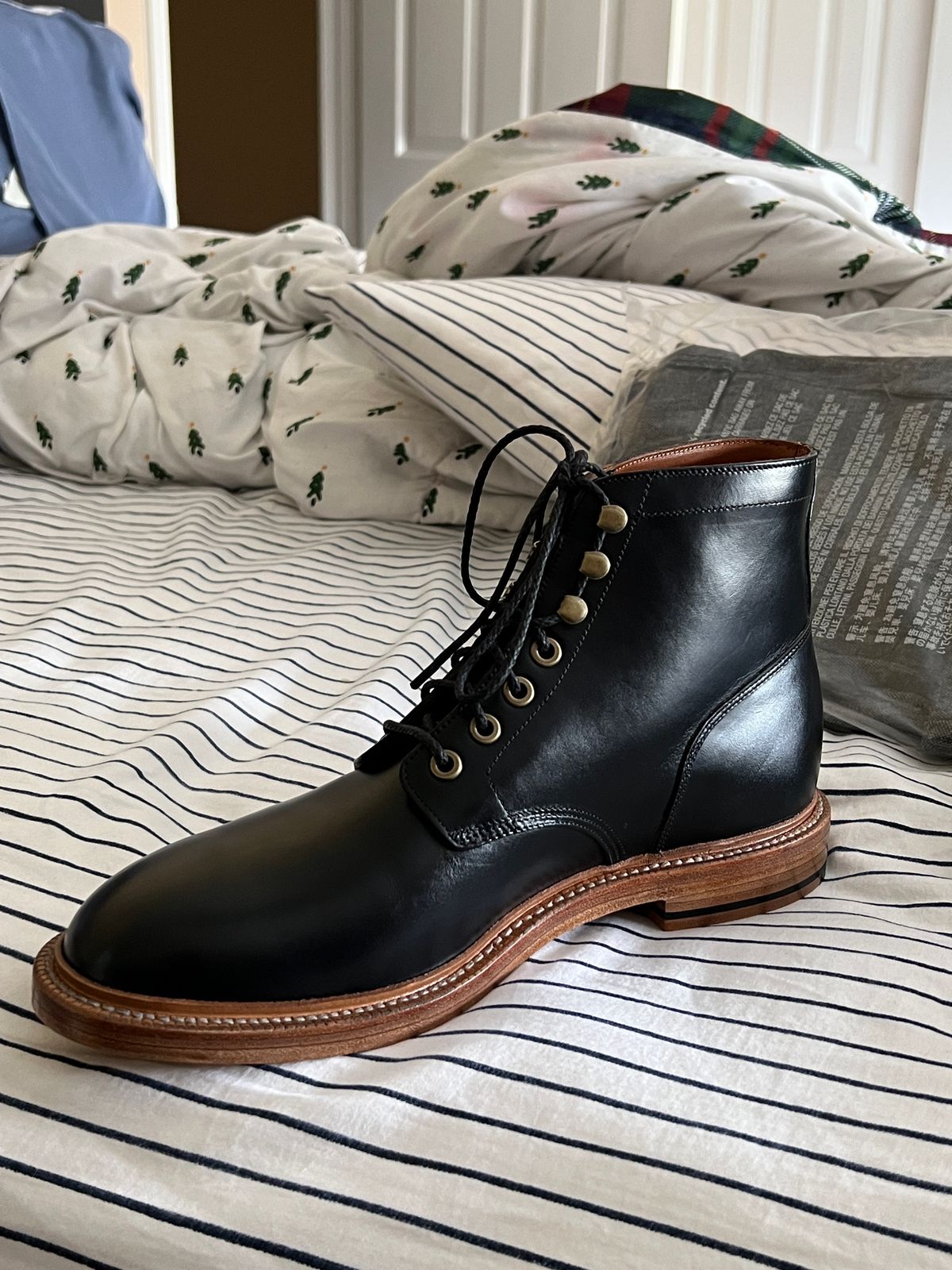 Photo by boots_4_me on May 22, 2023 of the Grant Stone Diesel Boot in Horween Black Chromexcel.