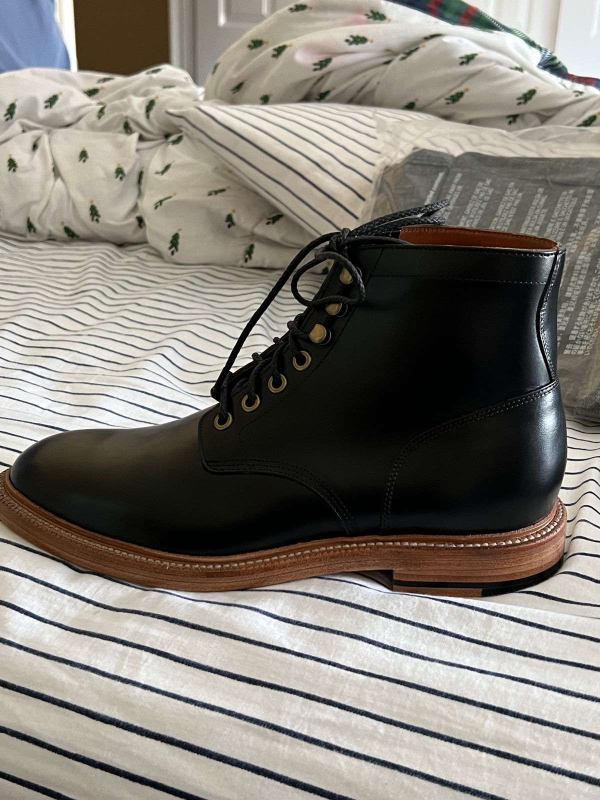 Photo by boots_4_me on May 22, 2023 of the Grant Stone Diesel Boot in Horween Black Chromexcel.