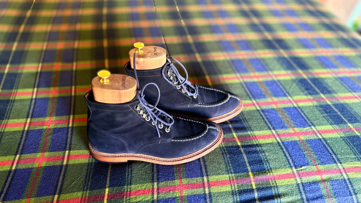 Photo by boots_4_me on October 30, 2024 of the Grant Stone Ottawa Boot in C.F. Stead Navy Blue Janus Calf Suede.