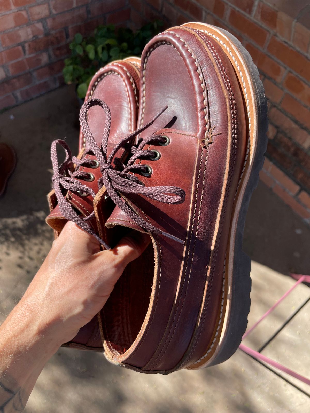 Photo by shakincheese on November 1, 2025 of the Russell Moccasin Co. Fishing Oxford in Seidel British Tan Double Shot.