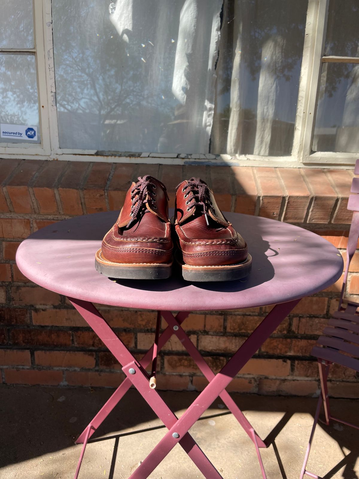 Photo by shakincheese on November 1, 2025 of the Russell Moccasin Co. Fishing Oxford in Seidel British Tan Double Shot.