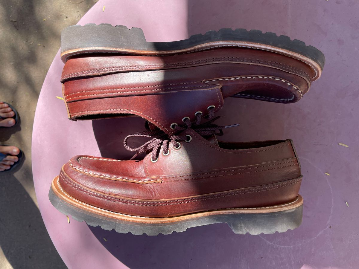 Photo by shakincheese on November 1, 2025 of the Russell Moccasin Co. Fishing Oxford in Seidel British Tan Double Shot.