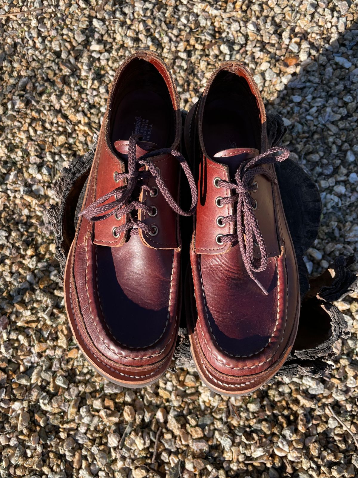 Photo by shakincheese on December 4, 2025 of the Russell Moccasin Co. Fishing Oxford in Seidel British Tan Double Shot.