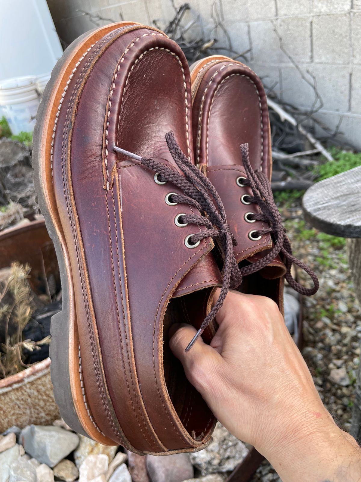 Photo by shakincheese on January 4, 2026 of the Russell Moccasin Co. Fishing Oxford in Seidel British Tan Double Shot.