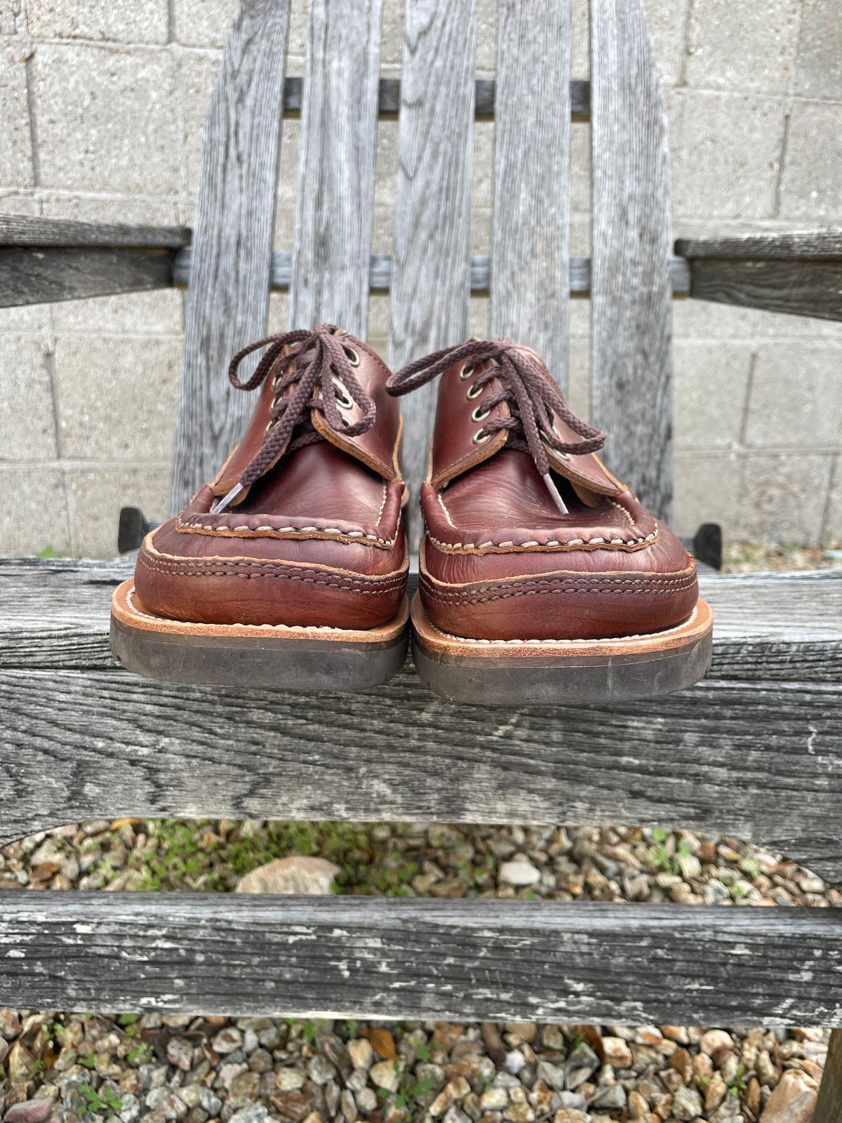 Photo by shakincheese on January 4, 2026 of the Russell Moccasin Co. Fishing Oxford in Seidel British Tan Double Shot.