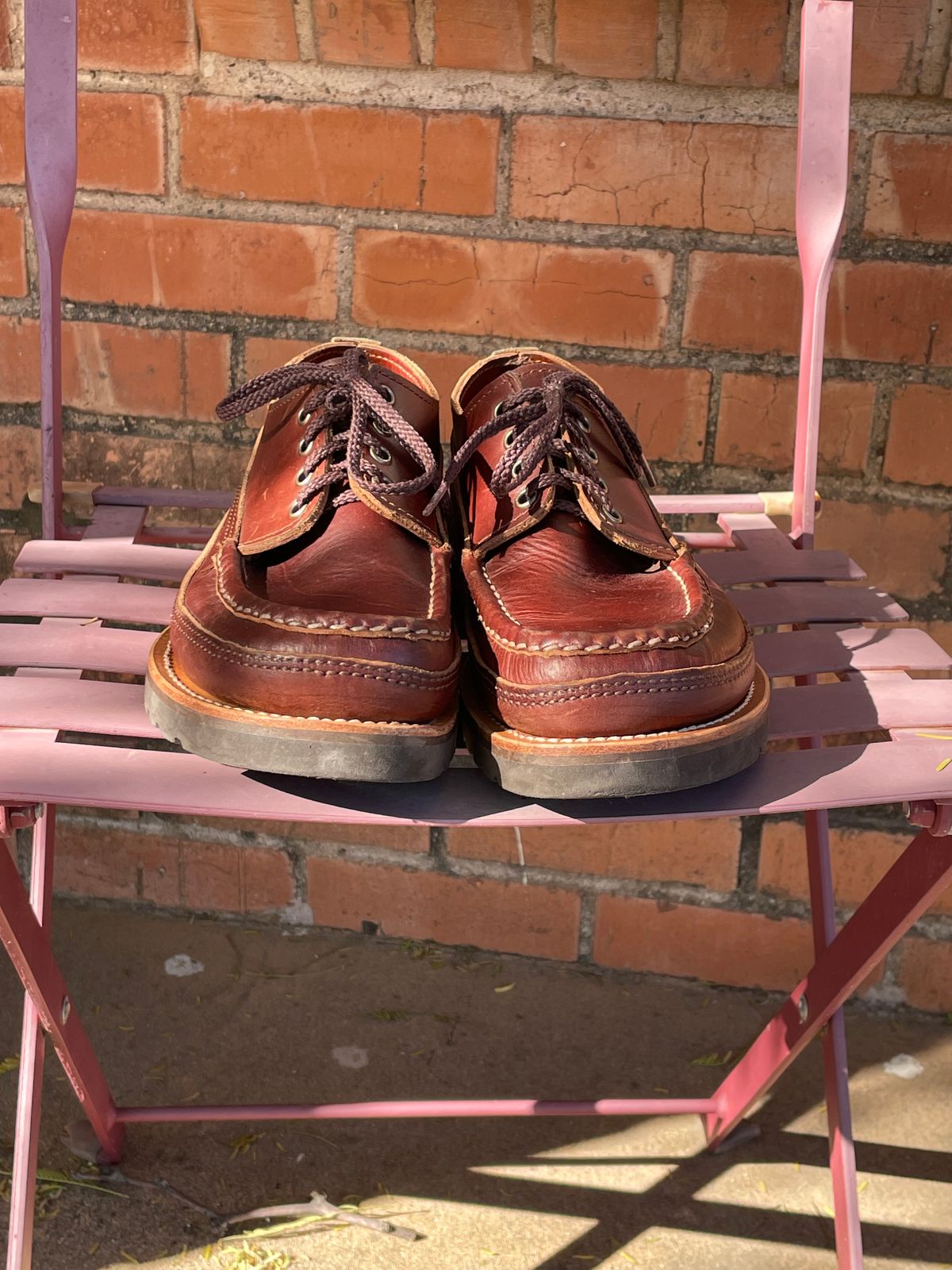 Photo by shakincheese on February 1, 2026 of the Russell Moccasin Co. Fishing Oxford in Seidel British Tan Double Shot.