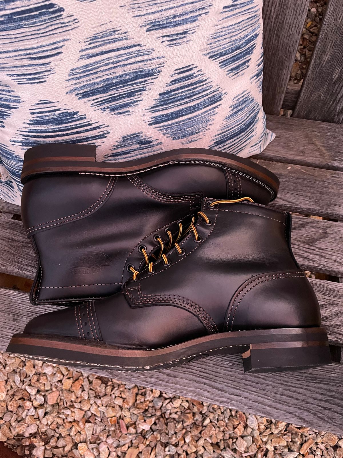 Photo by shakincheese on November 6, 2022 of the Wesco Hendrik in Seidel Ebony Domain.
