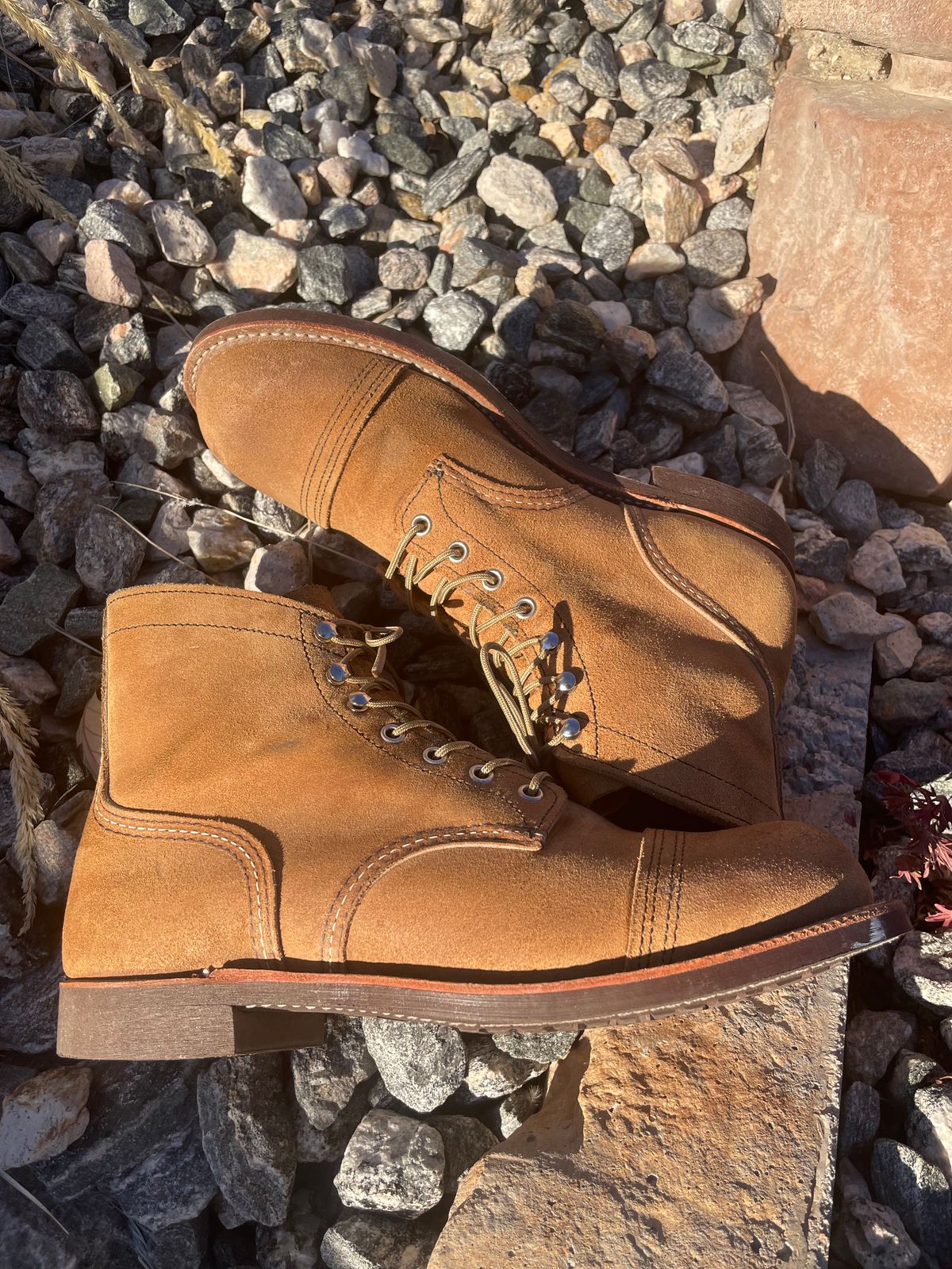 Photo by couchpotato on December 5, 2024 of the Red Wing Iron Ranger in S.B. Foot Hawthorne Muleskinner.