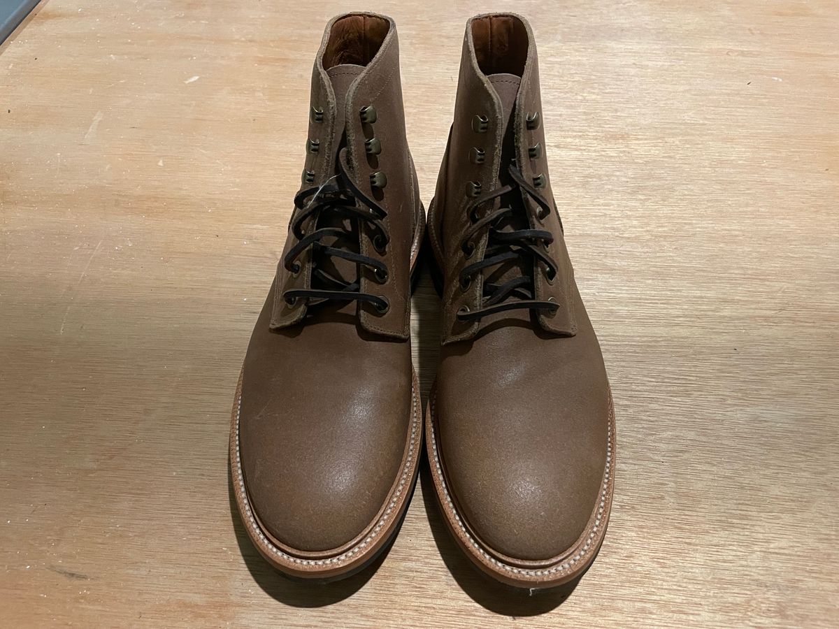 Photo by couchpotato on October 29, 2023 of the Grant Stone Diesel Boot in C.F. Stead Natural Waxy Commander Suede.
