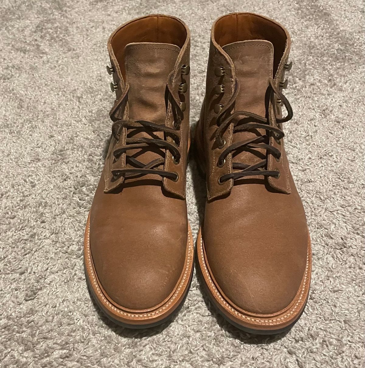 Photo by couchpotato on November 2, 2023 of the Grant Stone Diesel Boot in C.F. Stead Natural Waxy Commander Suede.