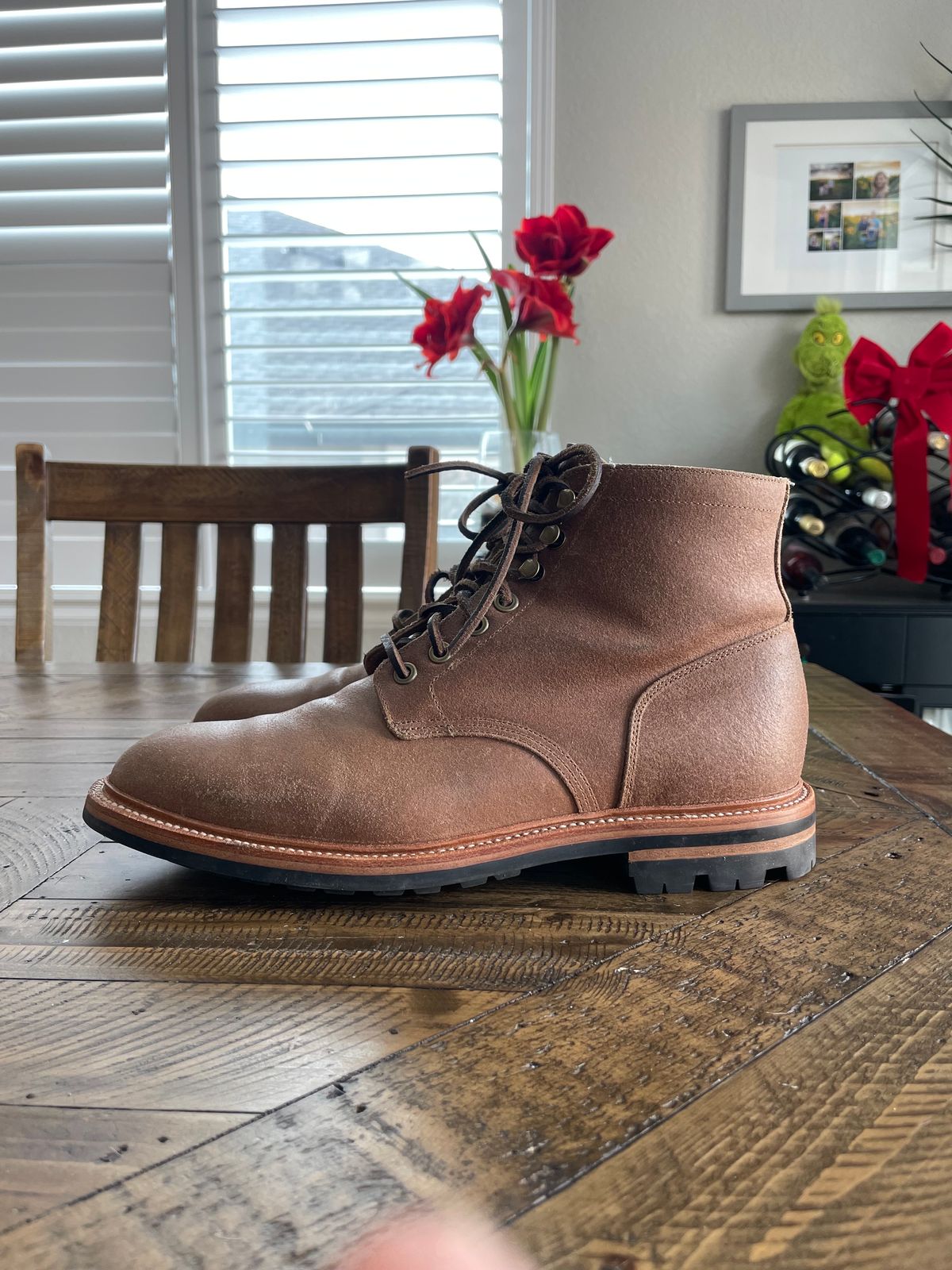 Photo by couchpotato on January 4, 2024 of the Grant Stone Diesel Boot in C.F. Stead Natural Waxy Commander Suede.