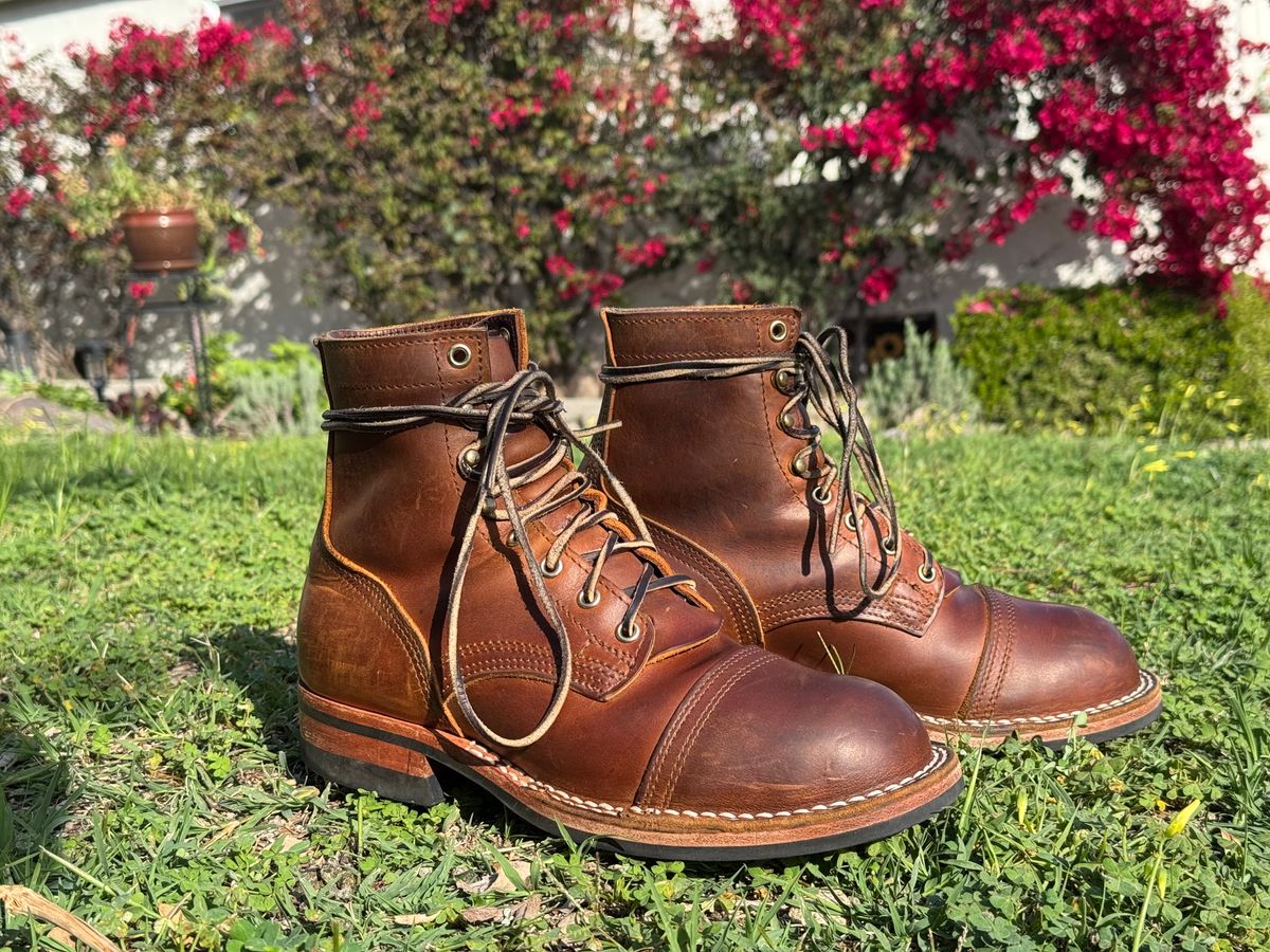 Photo by ham_boy00 on March 22, 2025 of the Nicks Americana in Horween Orange Predator.