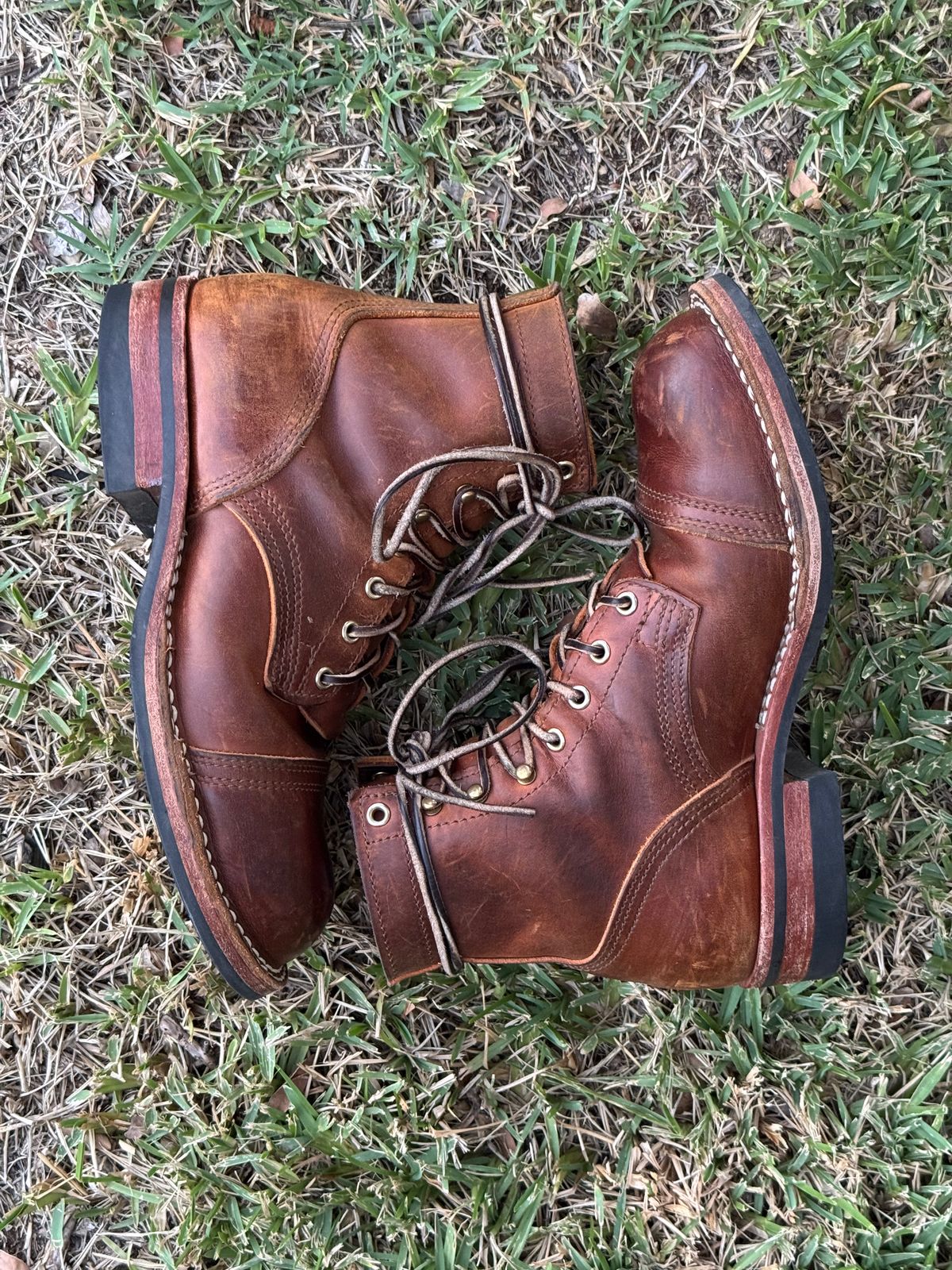Photo by ham_boy00 on July 7, 2025 of the Nicks Americana in Horween Orange Predator.
