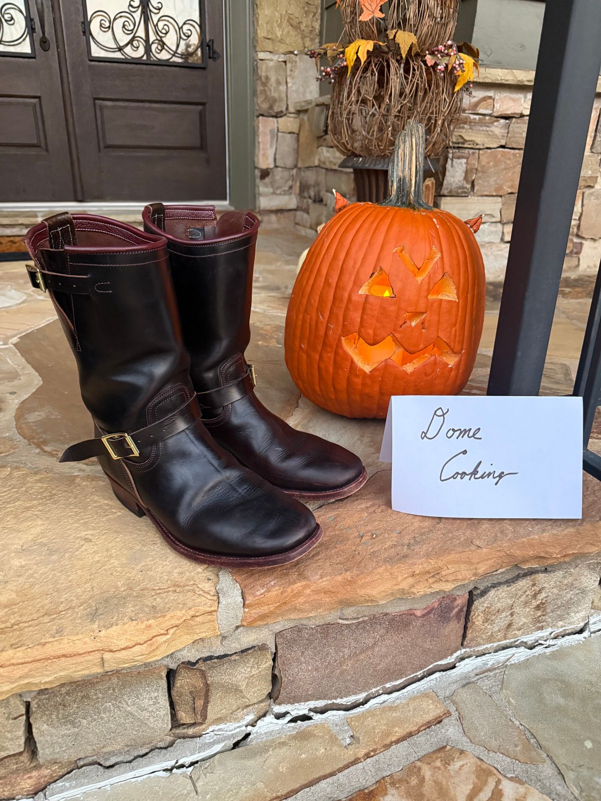 Photo by nathanjcreel on November 4, 2025 of the Unsung U 22-2 Engineer Boot in Horween Burgundy Workshoe Butt Overdyed Black.