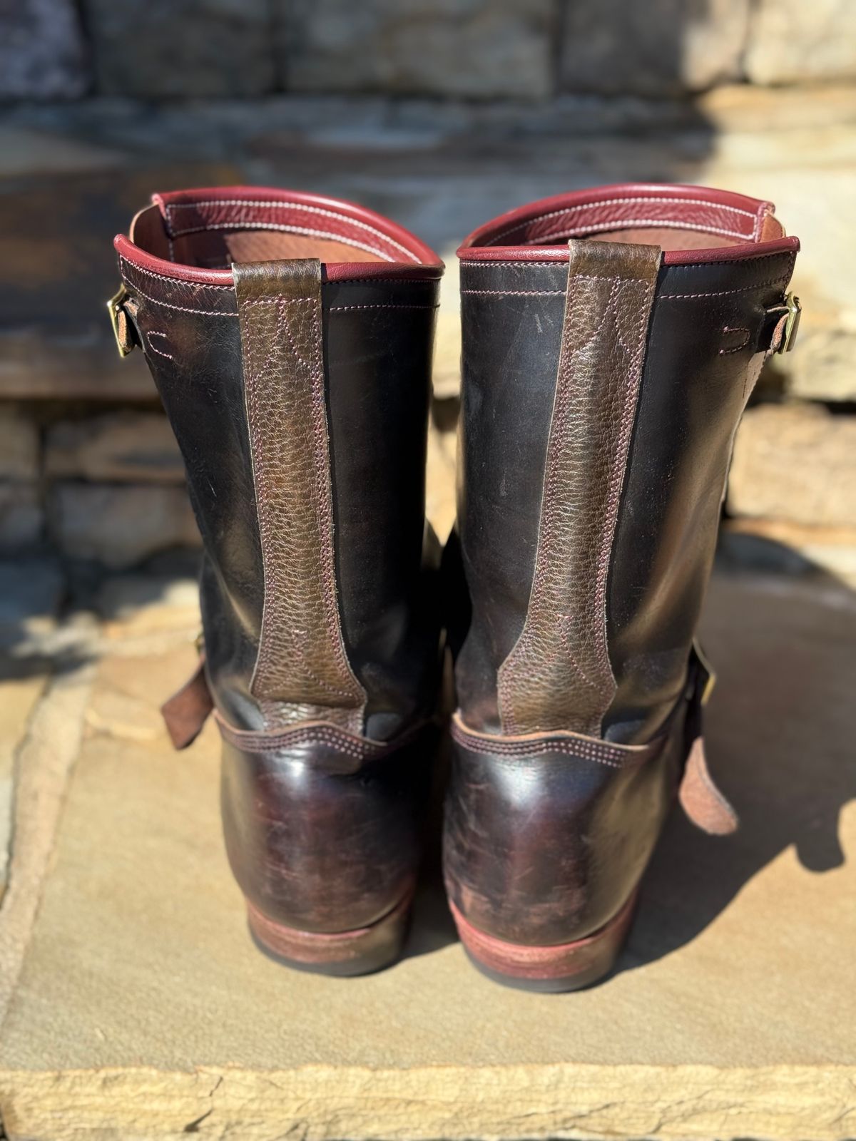 Photo by nathanjcreel on February 1, 2026 of the Unsung U 22-2 Engineer Boot in Horween Burgundy Workshoe Butt Overdyed Black.
