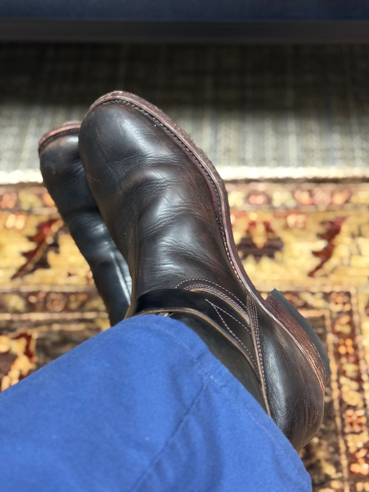 Photo by nathanjcreel on March 5, 2026 of the Unsung U 22-2 Engineer Boot in Horween Burgundy Workshoe Butt Overdyed Black.