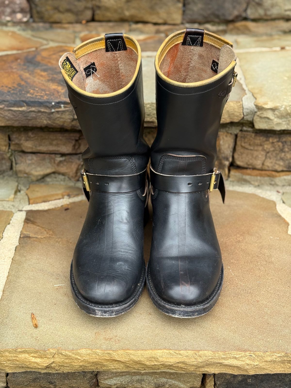 Photo by nathanjcreel on December 5, 2025 of the Role Club Engineer Boots in Horween Black Chromexcel Horsehide.