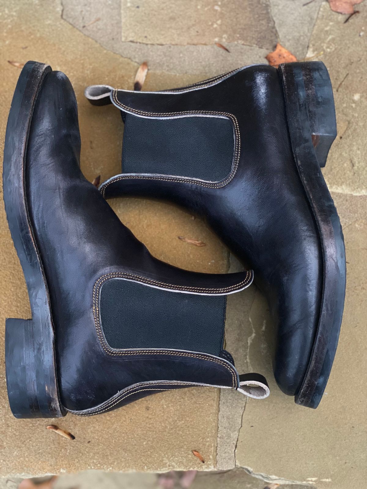 Photo by nathanjcreel on December 5, 2024 of the Fortis Boots Wholecut Chelsea in Maryam Horsebutt Grigio Light Natural Overdyed Black.