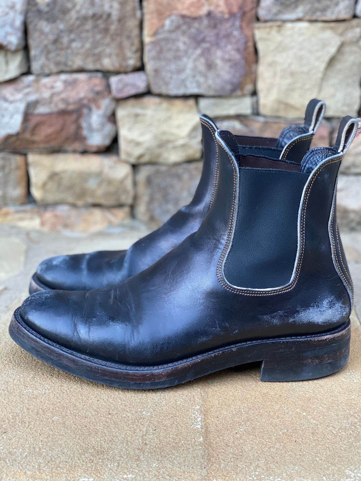 Photo by nathanjcreel on March 2, 2025 of the Fortis Boots Wholecut Chelsea in Maryam Horsebutt Grigio Light Natural Overdyed Black.