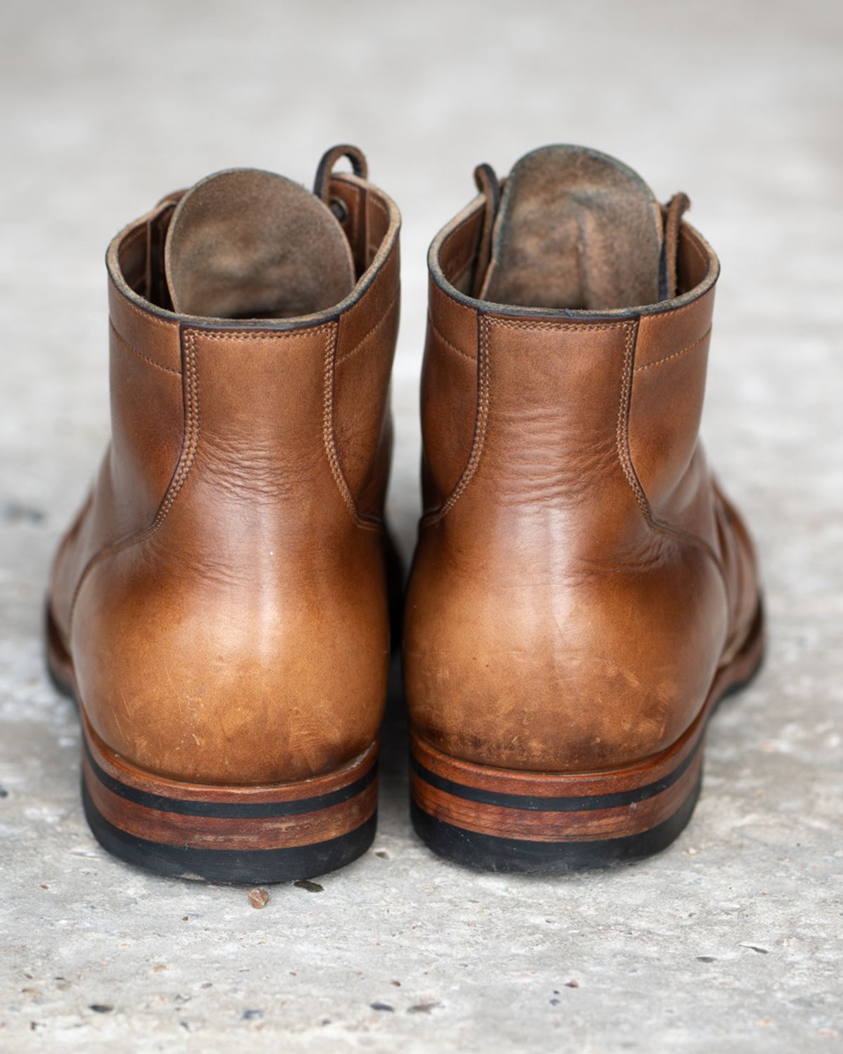 Photo by heritage_by_niels on April 3, 2024 of the Viberg Service Boot BCT in Horween Natural Chromexcel.