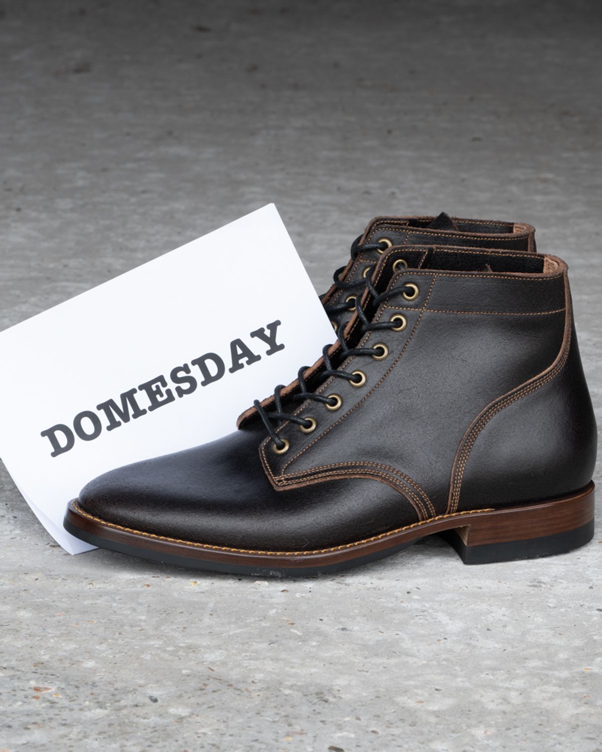 Photo by heritage_by_niels on October 1, 2024 of the Onderhoud SVC01 Boondocker in Horween Java Waxed Flesh.