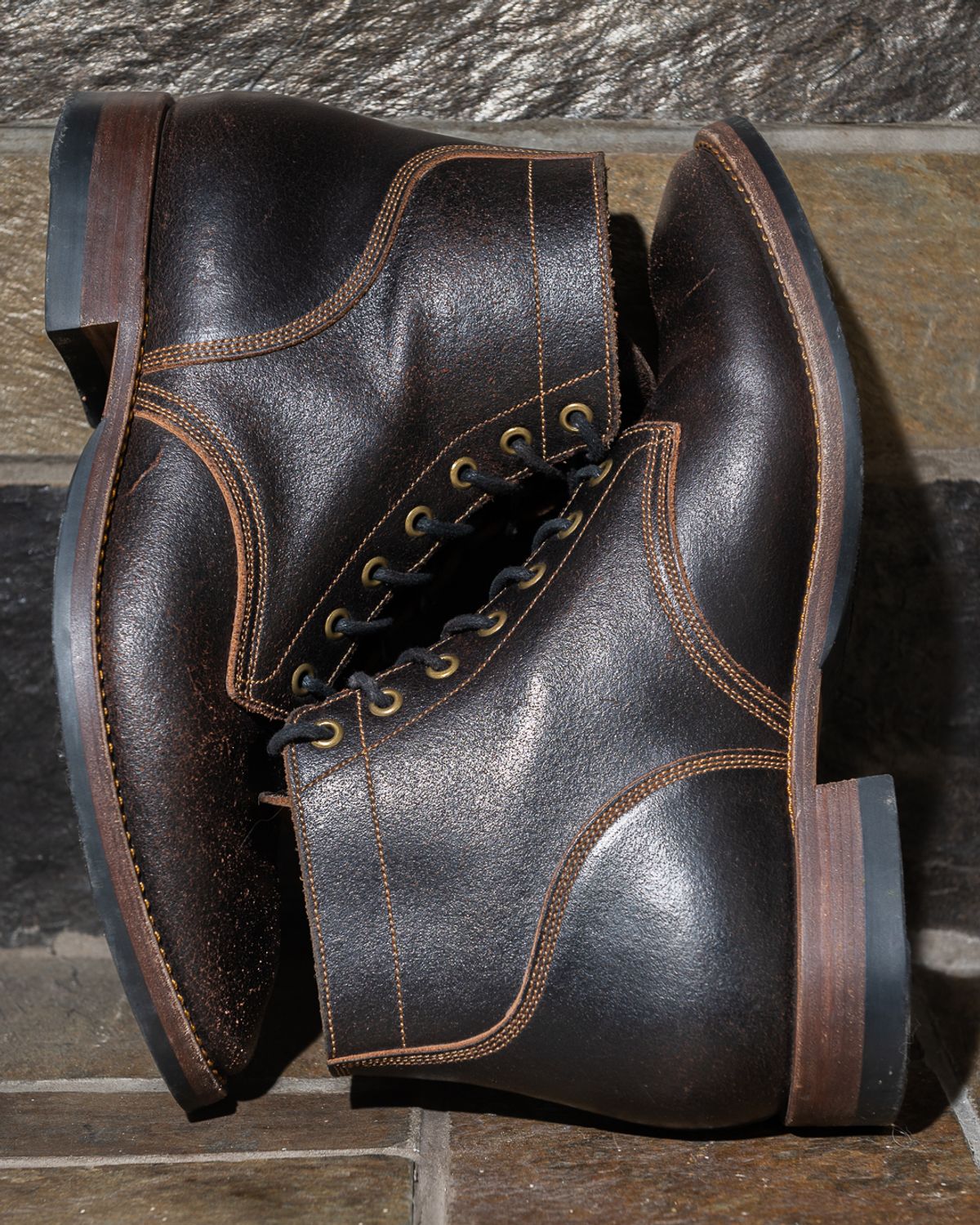 Photo by heritage_by_niels on February 3, 2025 of the Onderhoud SVC01 Boondocker in Horween Java Waxed Flesh.