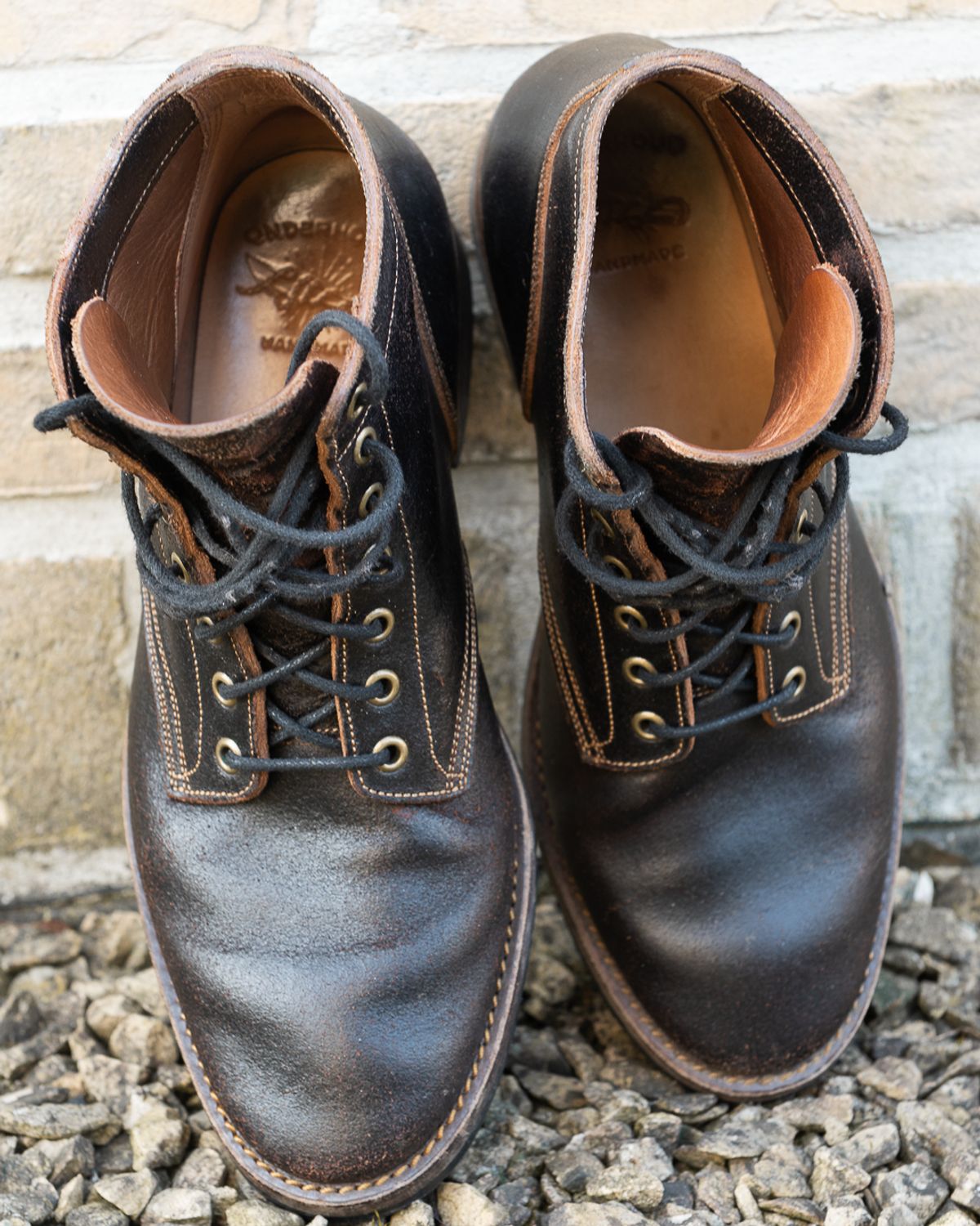 Photo by heritage_by_niels on March 3, 2025 of the Onderhoud SVC01 Boondocker in Horween Java Waxed Flesh.
