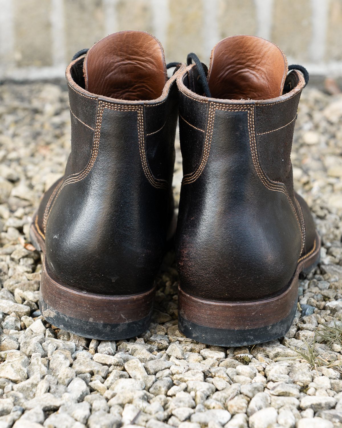 Photo by heritage_by_niels on March 3, 2025 of the Onderhoud SVC01 Boondocker in Horween Java Waxed Flesh.