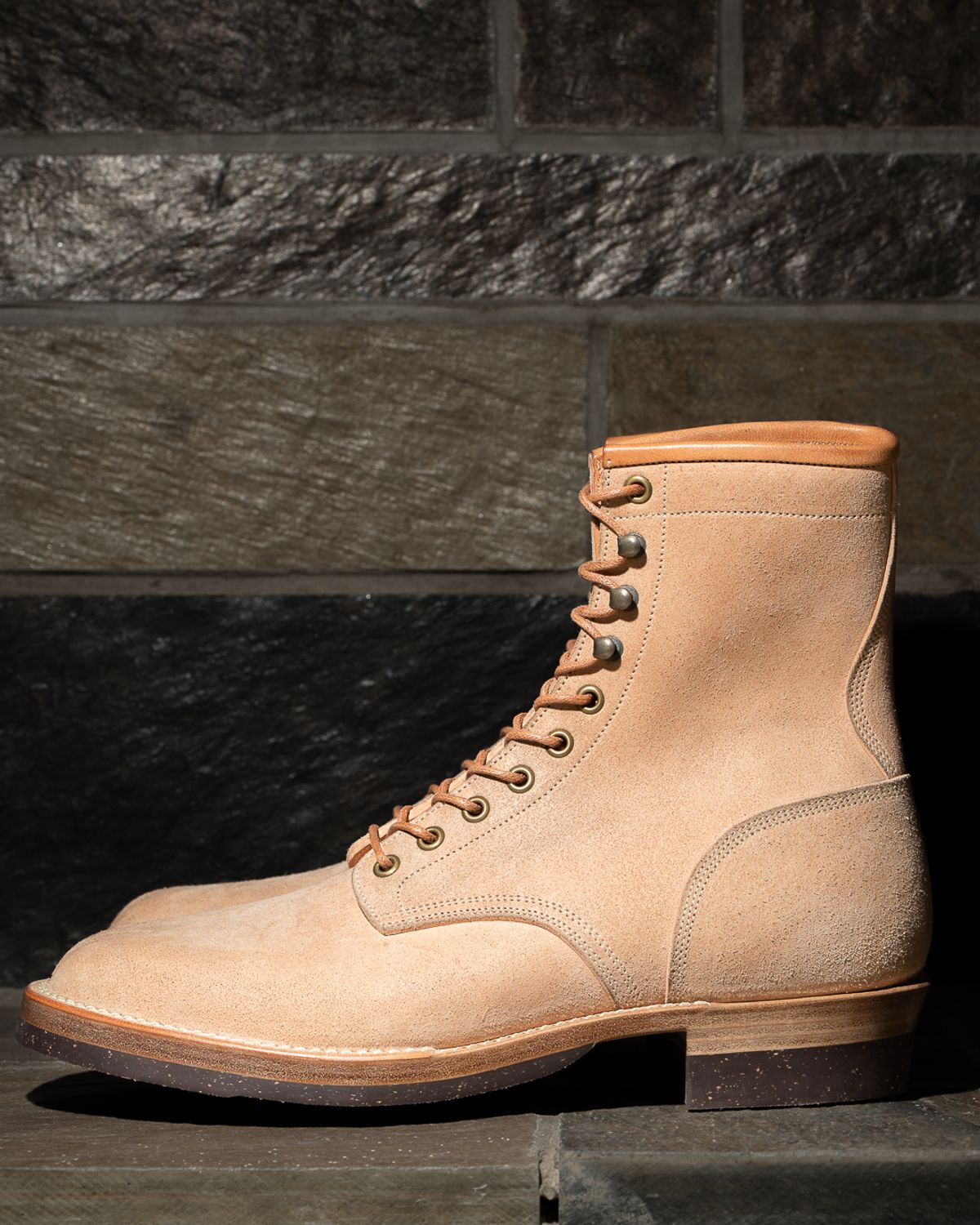 Photo by heritage_by_niels on November 1, 2025 of the Onderhoud SVC02 Packer Boot in Maryam Natural Horsebutt Roughout.